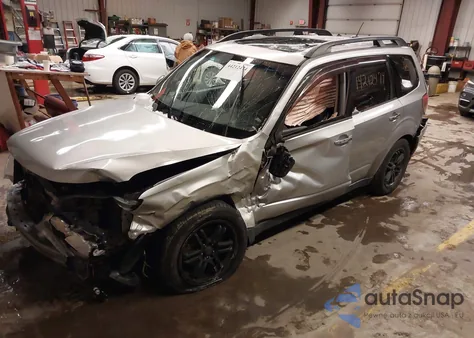 2012 Subaru Forester 2.5X Premium из США, поврежденный, VIN JF2SHBDC2CH442321